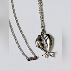 Vintage Sarah Coventry Double Dolphin Necklace Silvertone Coastal Beachy Casual